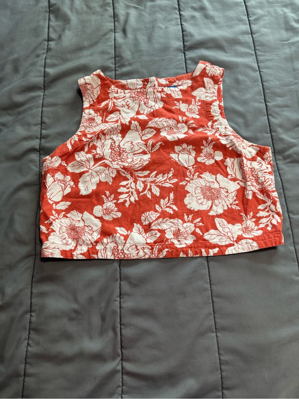 Old Navy Red Floral Linen-Blend Sleeveless Crop Top High Neck Button-Back - M